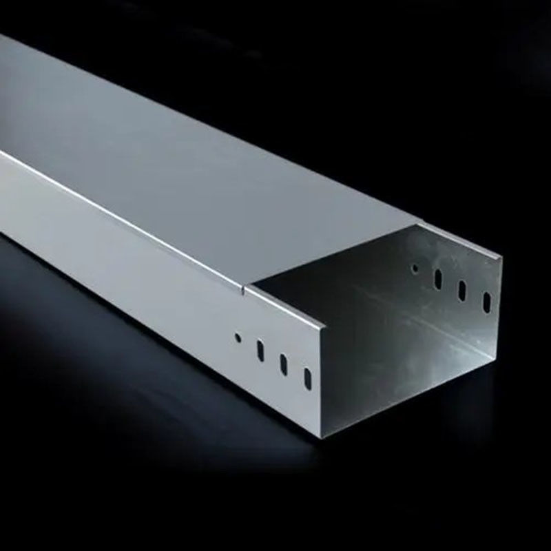 شحنات الكابلات SS 304 الطول حسب الطلب الحجم اللون الفضي